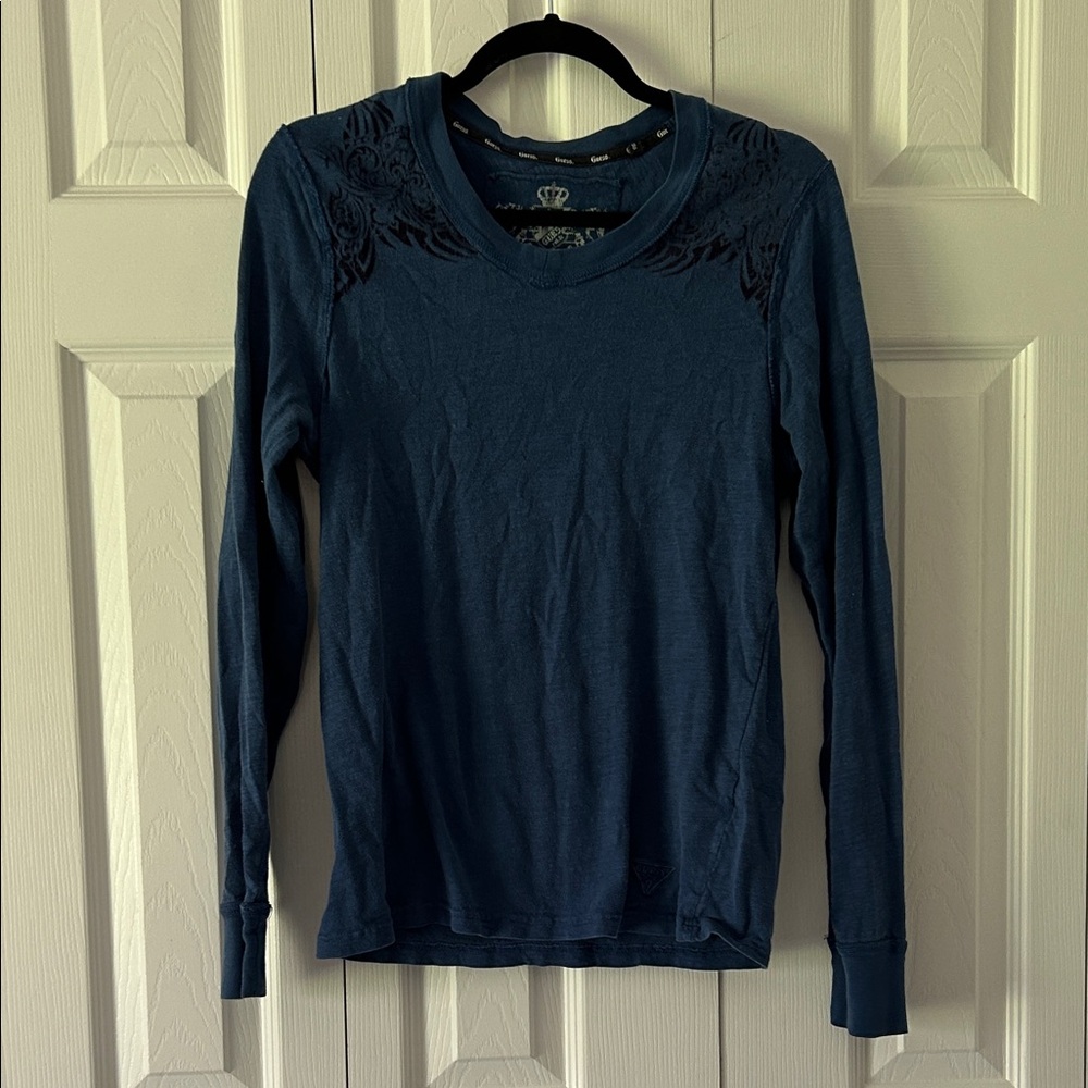 ❤️ CLOSET CLEAR OUT!! 🎉 Men’s Guess Long Sleeve Tee